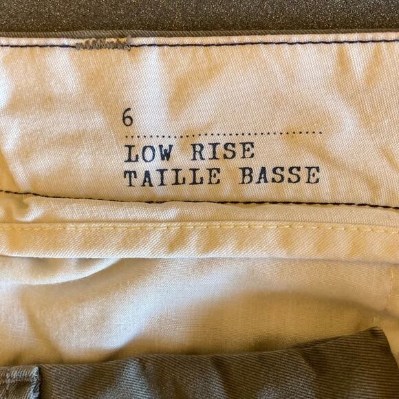 Lands End Canvas Shorts Khaki Size 6 Low Rise 4 inch Inseam Cuffed - Picture 6 of 10